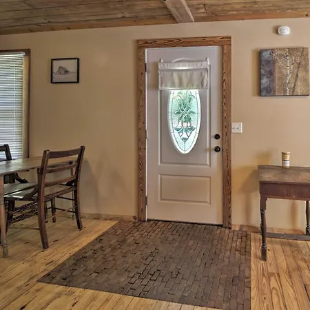 Pet-Friendly Cottage With Fire Pit - 3 Mi To Siu! Carbondale Exterior photo