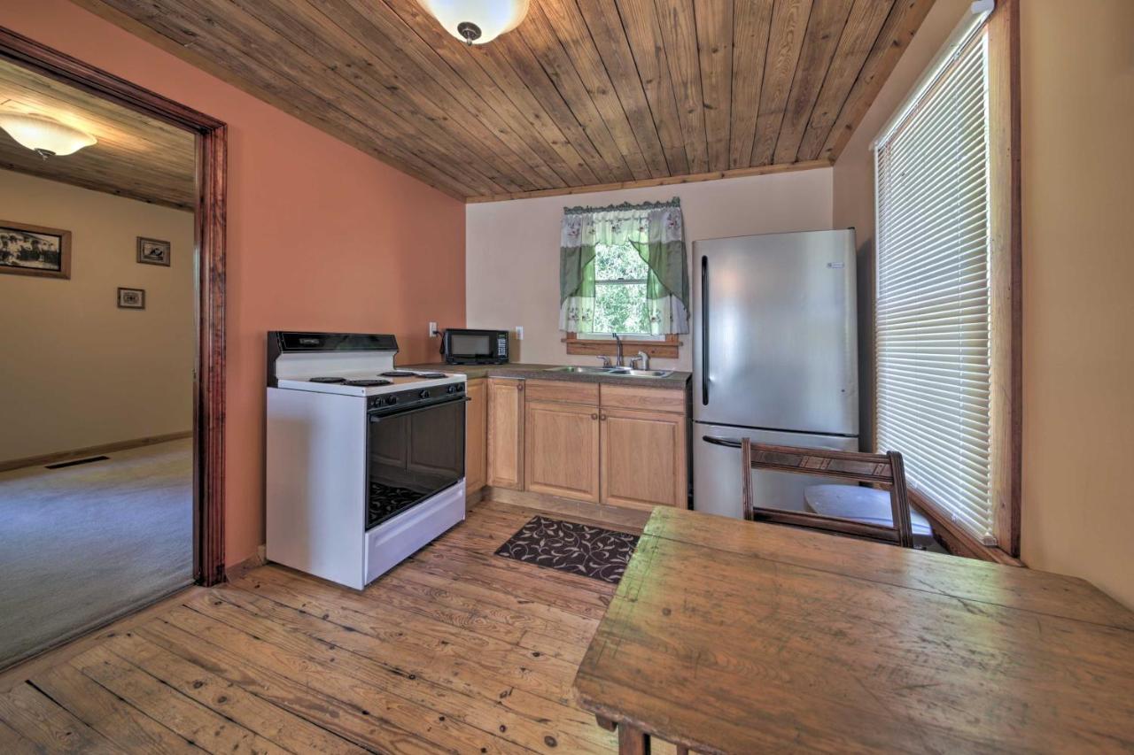 Holiday home Pet-friendly With Fire Pit - 3 Mi To Siu! Carbondale